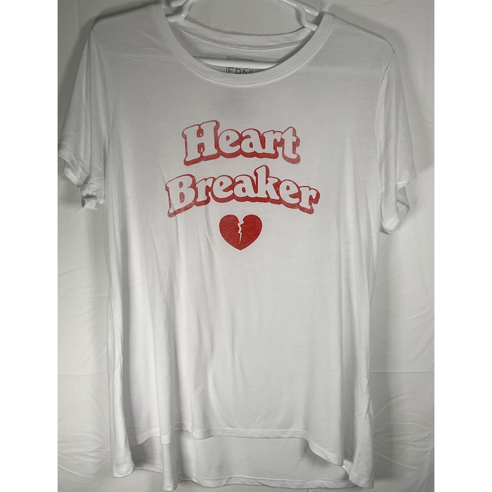 NWT Women's Modern Lux‎ Heart Breaker Graphic White T-Shirt - 2X